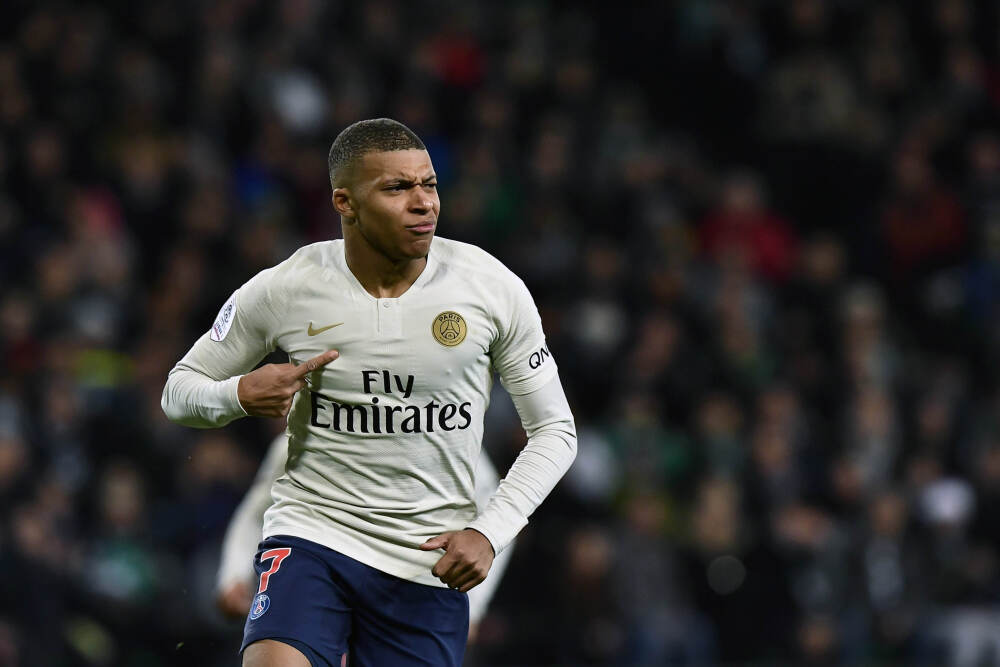 美政府将“开门”，多部门要求员工明日返岗